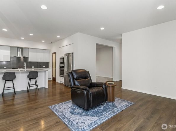 2118 100th Drive SE, Lake Stevens WA 98258