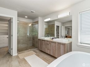 2118 100th Drive SE, Lake Stevens WA 98258