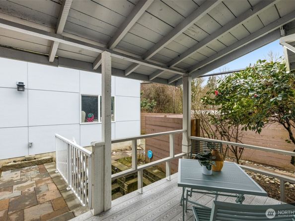 9728 23rd Avenue NE, Seattle WA 98115