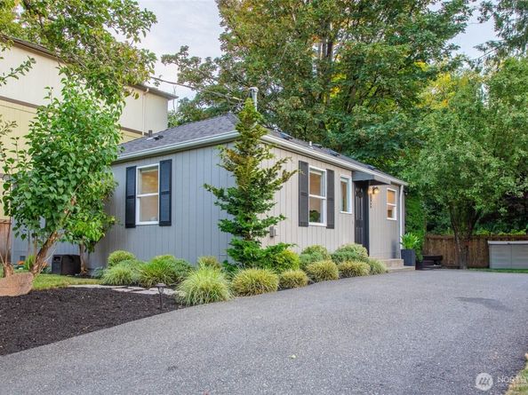 7169 18th Avenue SW, Seattle WA 98106
