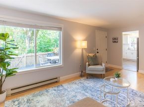 7169 18th Avenue SW, Seattle WA 98106