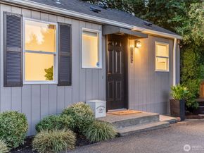 7169 18th Avenue SW, Seattle WA 98106