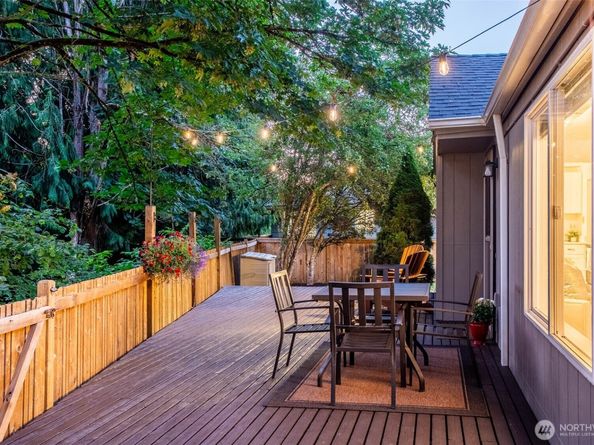 7169 18th Avenue SW, Seattle WA 98106