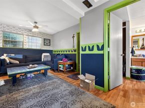 515 N 188th Street, Shoreline WA 98133