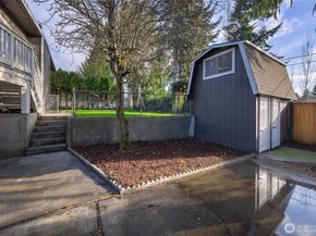 12611 SE 160th Street, Renton WA 98058