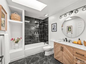 12611 SE 160th Street, Renton WA 98058