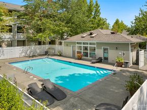 801 Rainier Avenue N F331, Renton WA 98057