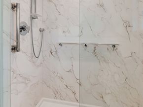 9615 58th Avenue S, Seattle WA 98118