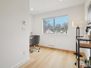 917 NW 52nd Street C, Seattle WA 98107