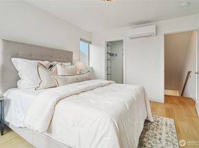 917 NW 52nd Street C, Seattle WA 98107