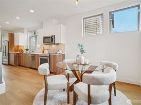 917 NW 52nd Street C, Seattle WA 98107