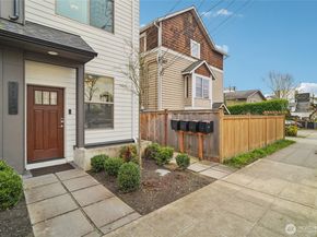 917 NW 52nd Street C, Seattle WA 98107