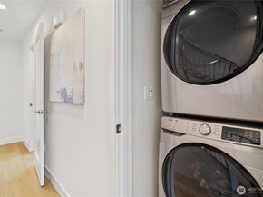 917 NW 52nd Street C, Seattle WA 98107