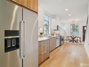 917 NW 52nd Street C, Seattle WA 98107