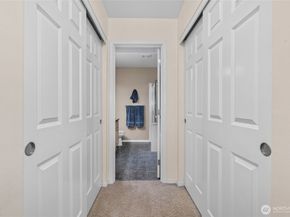 562 Elma Avenue NE, Renton WA 98059