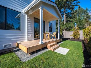 18421 Meridian Avenue SE CR 27, Bothell WA 98012