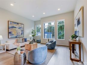 7629 NE 122nd Court 1, Kirkland WA 98034