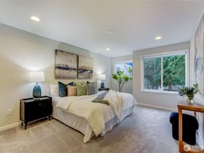 7629 NE 122nd Court 1, Kirkland WA 98034