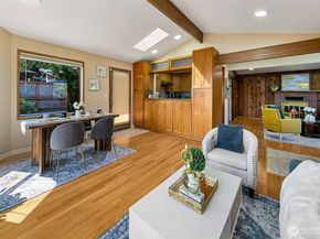 9003 NE Juanita Lane, Kirkland WA 98034