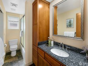 9003 NE Juanita Lane, Kirkland WA 98034