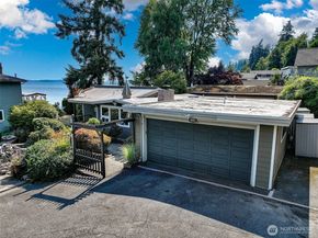 9003 NE Juanita Lane, Kirkland WA 98034