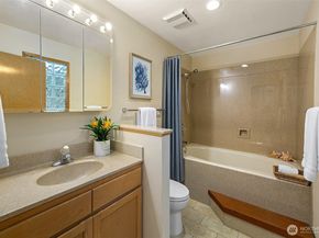 9003 NE Juanita Lane, Kirkland WA 98034