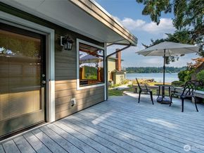 9003 NE Juanita Lane, Kirkland WA 98034