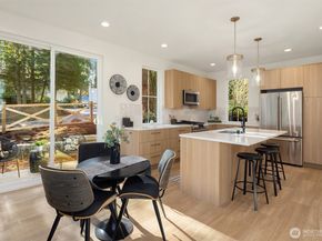 11810 NE 103rd Place, Kirkland WA 98033