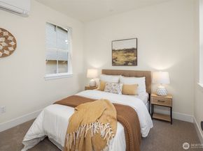 11810 NE 103rd Place, Kirkland WA 98033