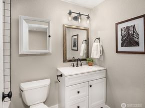 4308 NE Sunset Boulevard X7, Renton WA 98059