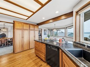 12638 Shorewood Drive SW, Burien WA 98146