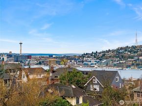 2337 10th Avenue E D, Seattle WA 98102