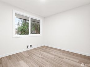 6101 204th Street SW A2, Lynnwood WA 98036