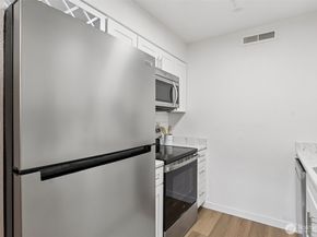 16225 NE 12th Court F74, Bellevue WA 98008