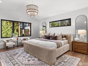 1020 107th Avenue SE, Bellevue WA 98004