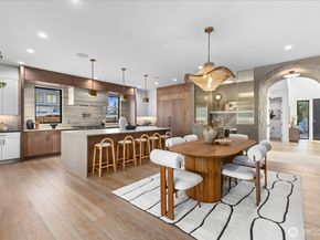 1020 107th Avenue SE, Bellevue WA 98004