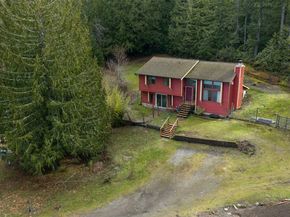 13607 W Raven Lane, Bremerton WA 98312