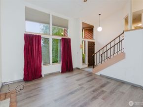 13607 W Raven Lane, Bremerton WA 98312