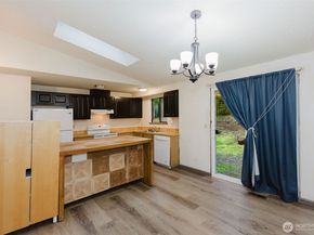 13607 W Raven Lane, Bremerton WA 98312