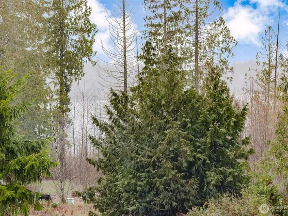 13607 W Raven Lane, Bremerton WA 98312