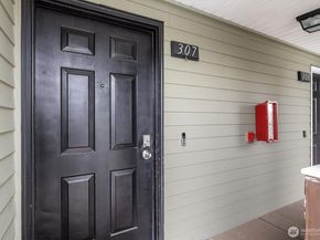 9917 Holly Drive B307, Everett WA 98204