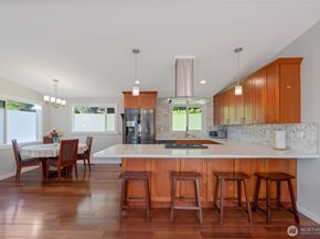 2840 108th Avenue SE, Bellevue WA 98004