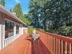 2840 108th Avenue SE, Bellevue WA 98004