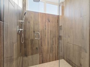 1055 S Cloverdale Street, Seattle WA 98108