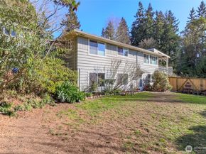 2424 SW 152nd Street, Burien WA 98166