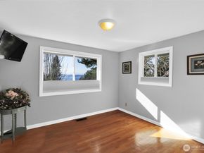 2424 SW 152nd Street, Burien WA 98166