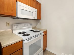 12424 NE 145th Street C25, Kirkland WA 98034