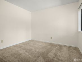 12424 NE 145th Street C25, Kirkland WA 98034