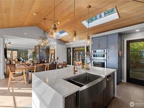 5425 96th Avenue SE, Mercer Island WA 98040