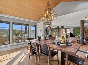 5425 96th Avenue SE, Mercer Island WA 98040